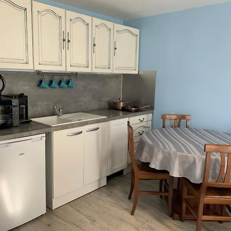 Sublime Studio Au Coeur Historique De Apartamento